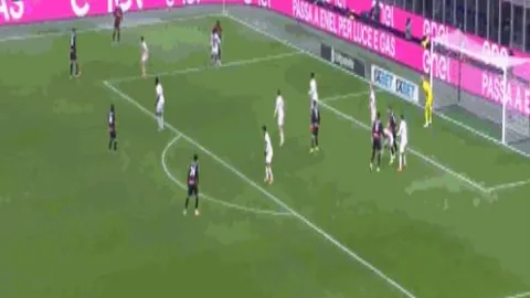 NBA巅峰对决：快船vs湖人激情碰撞，揭秘战局背后的精彩解析！