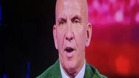 米蘭0-2負於切爾西，奧巴梅揚助切尔西三連勝，十人米蘭悲失冠軍